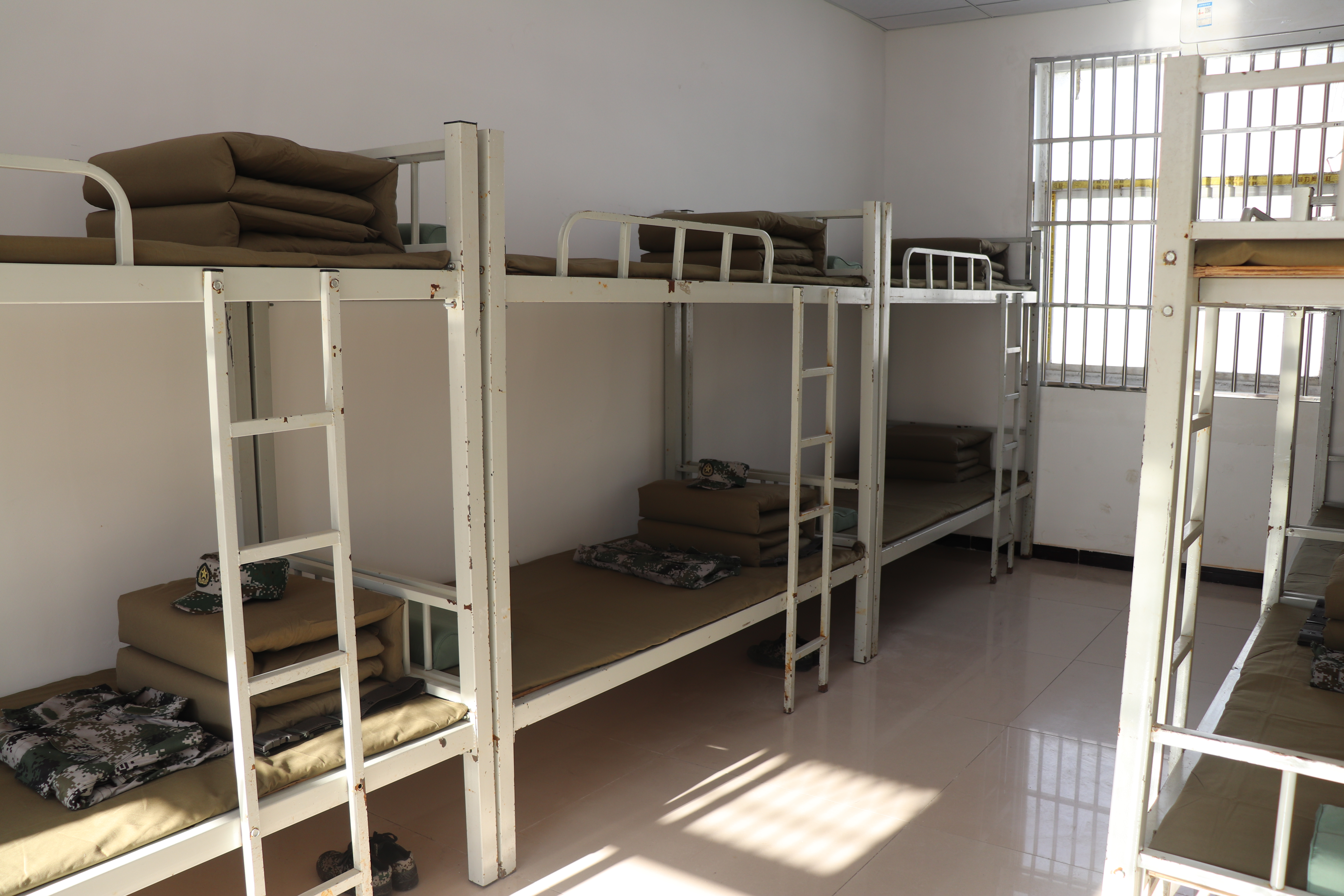 正规戒网瘾学校（安徽萃华青少年素质教育在哪里）