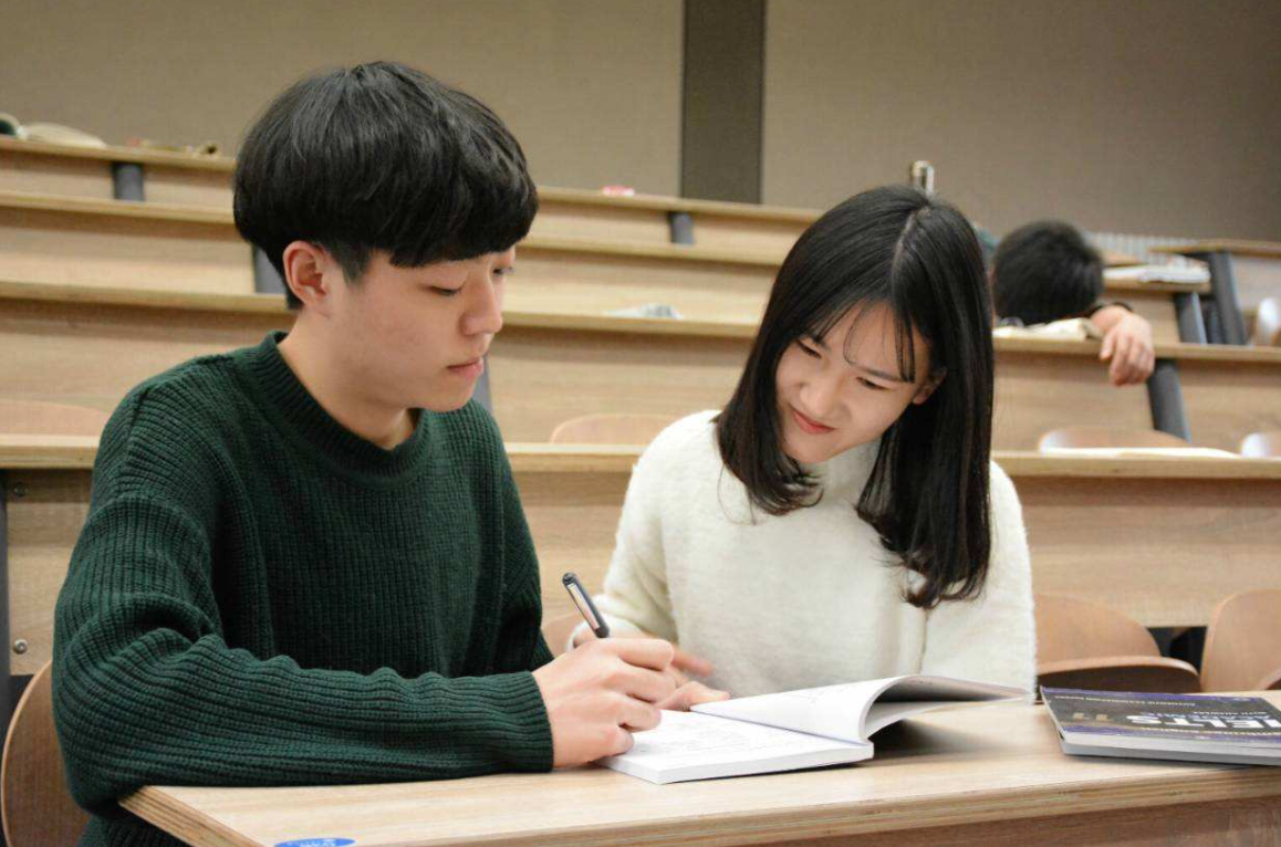 考研党扎堆的重灾区院校，部分专业招录比达31:1，没400分不敢报