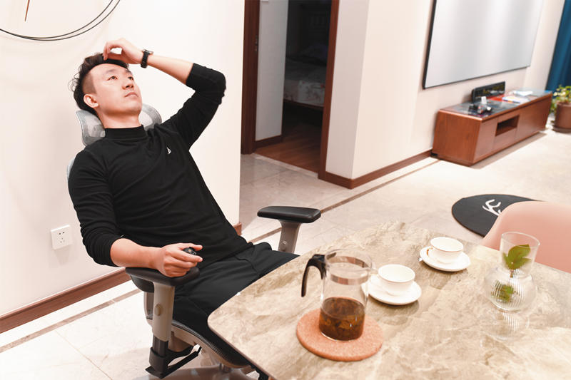 选一把好椅子，提高生产力-达宝利S10人体工学椅