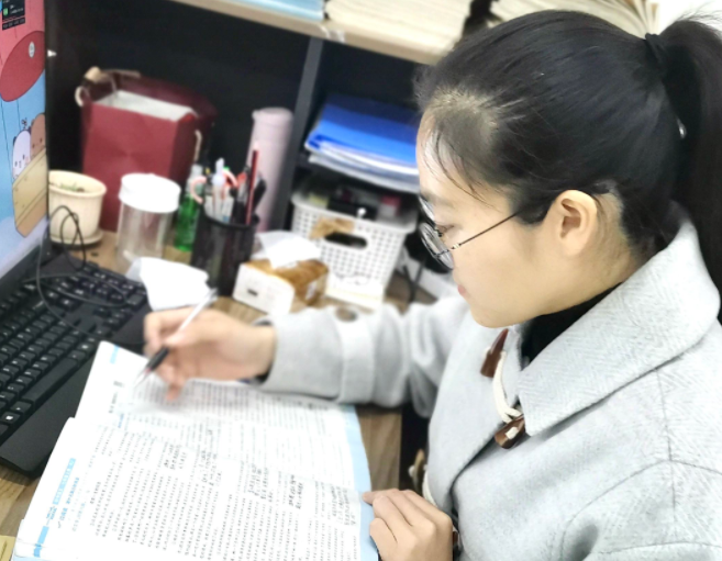 “铁饭碗”要保不住了？这些教师恐怕要面临失业，家长叫好声不断