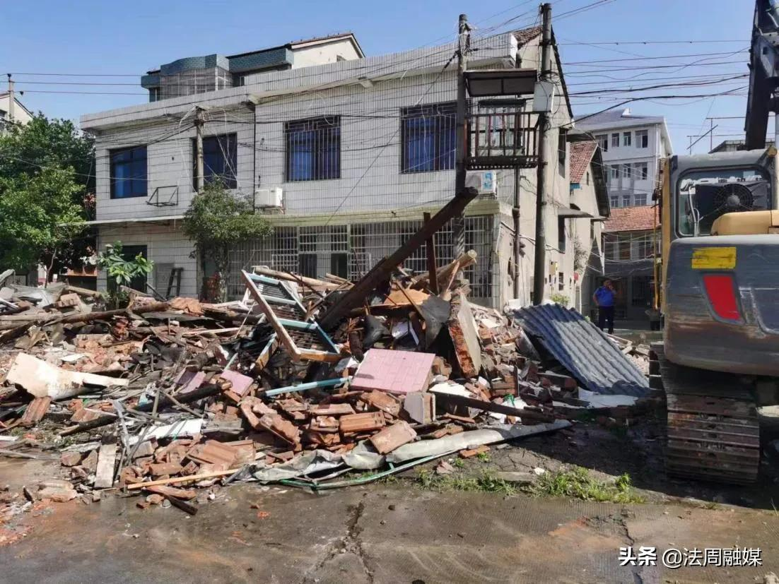 澧县城管执法局：战酷暑斗高温“两违”整治不降温