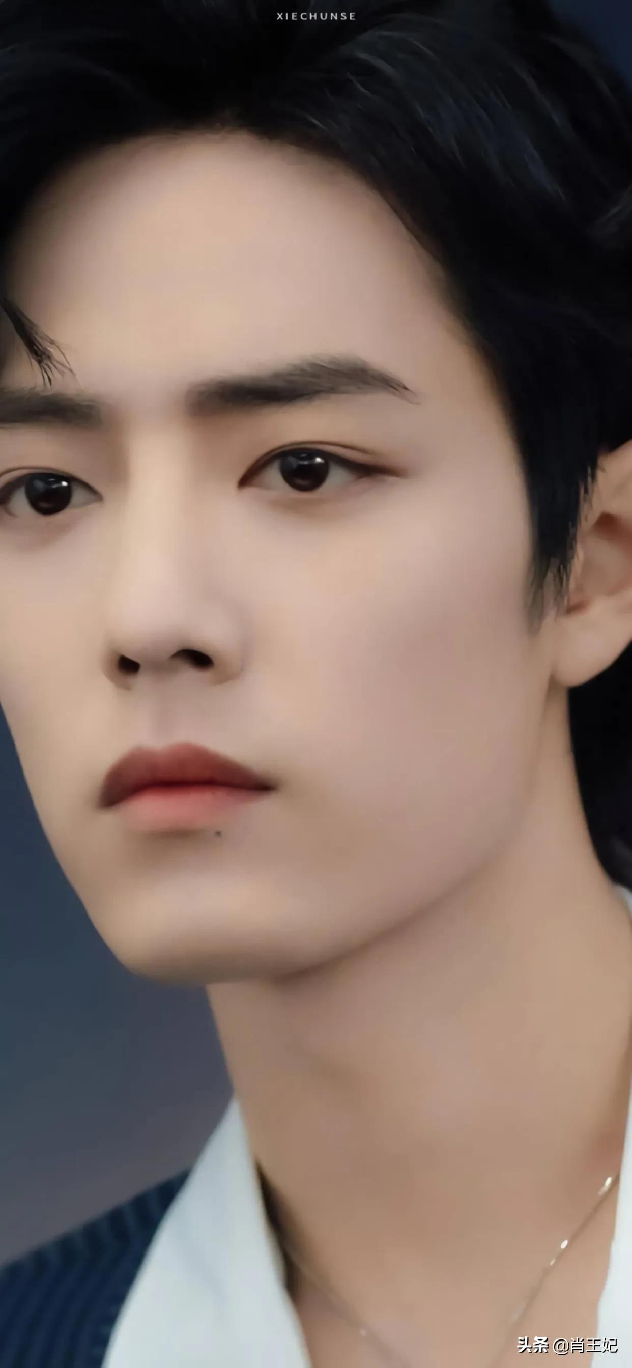 肖战他可真帅啊,帅到没边呀,这身材比例可太完美了