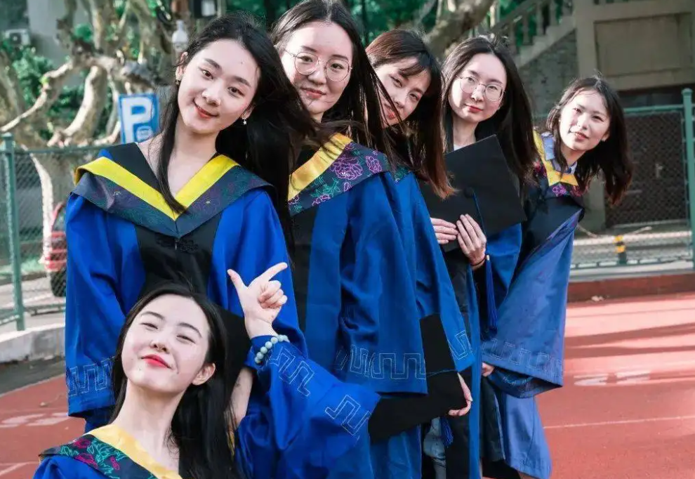 南开大学登上热搜，3名教师被“举报”后，校方公布处理结果