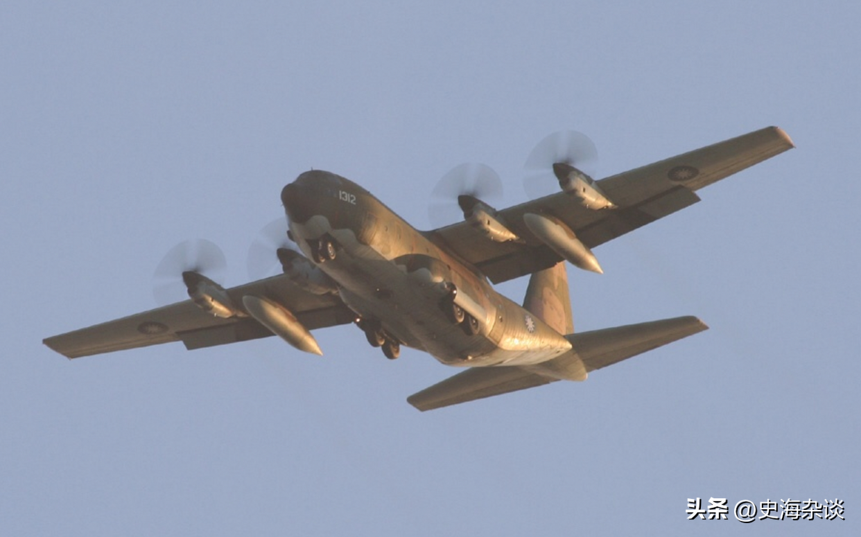 美军c130h运输机再次停飞,台军尴尬曾伴飞解放军战机的c130h也存在