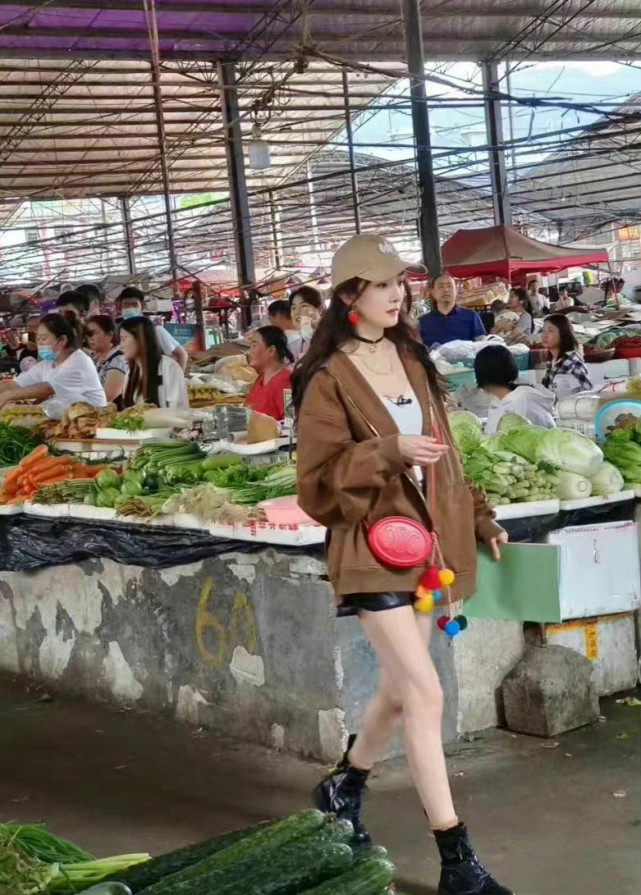 杨幂的少女感穿搭请收下