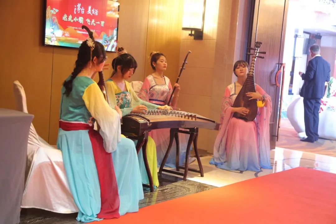 �����ʢ����ó�ٰ조����С�� ����һ�١�����ę́������Ʒ����