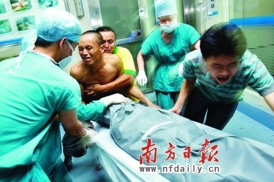 华侨大学一男学生在校刺伤女学生，大学生安全自保指南三条