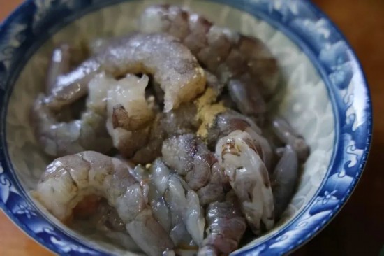 一口就上瘾的浓郁滋味，这道下饭菜拌饭绝了！