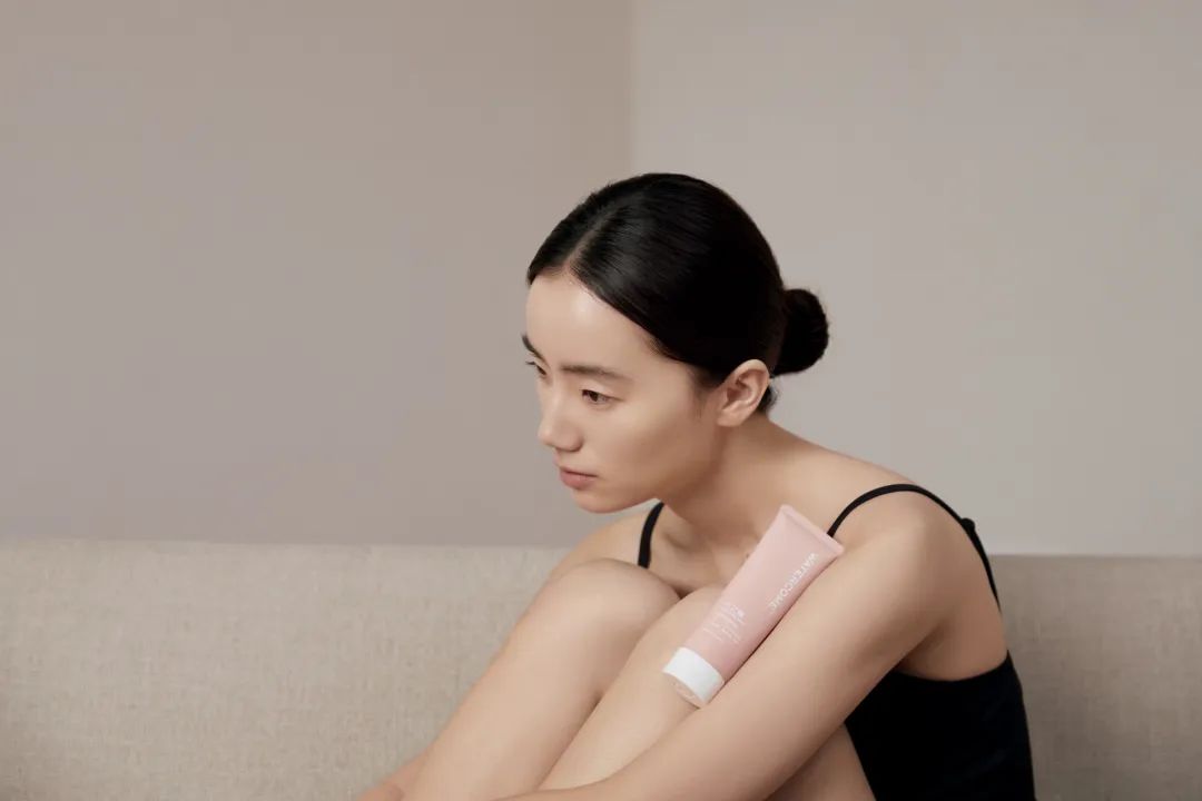 从“脱毛神器”到功效个护第一品牌，她打造国货黑马，年销10亿