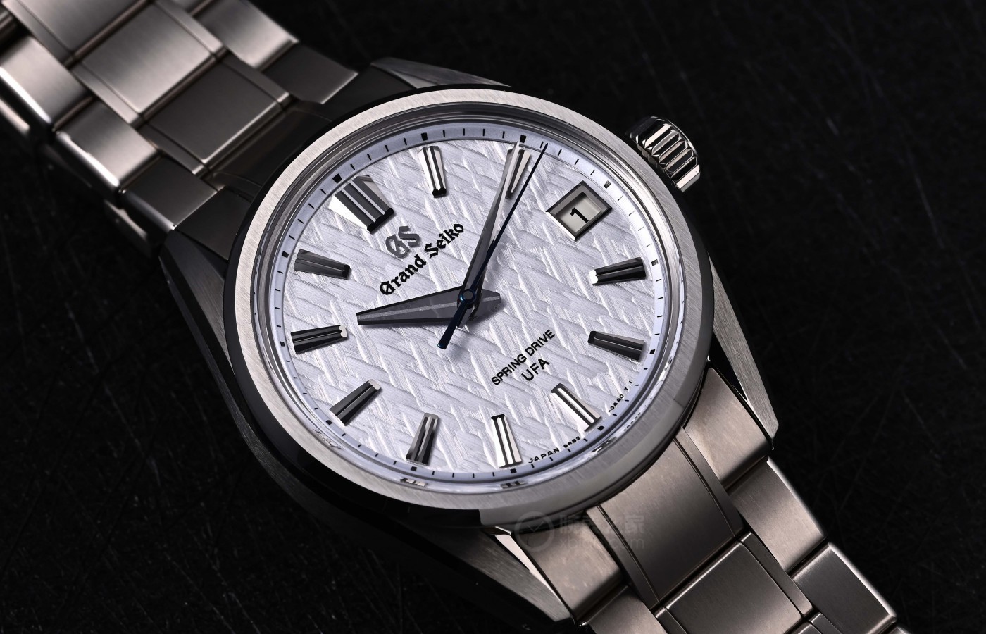 为什么说 相同价位不买瑞表要买冠蓝狮？