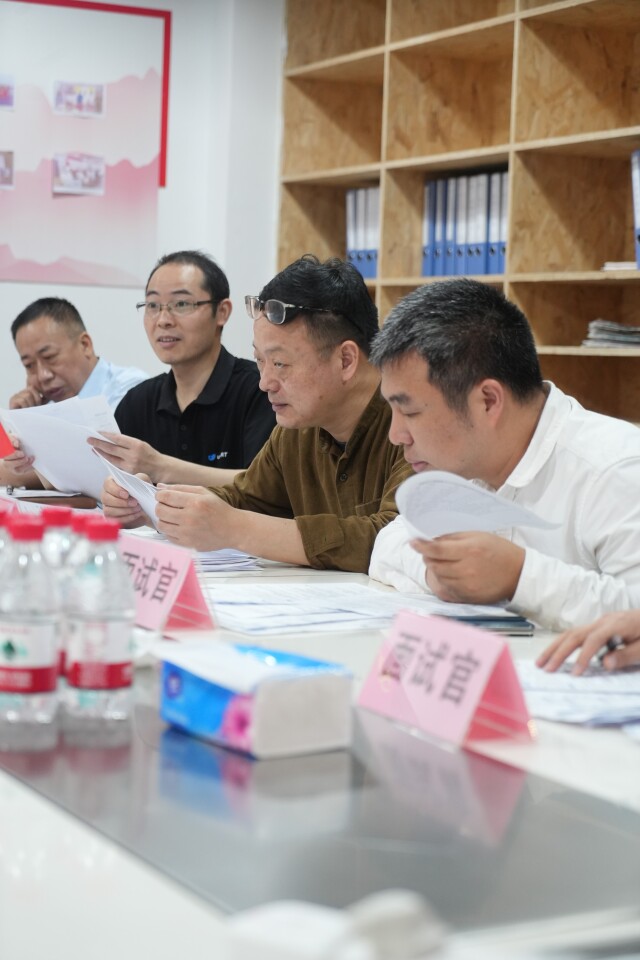 超能机器人推出“雏鹰计划”，寻找“AI机器人赛道的造梦者”