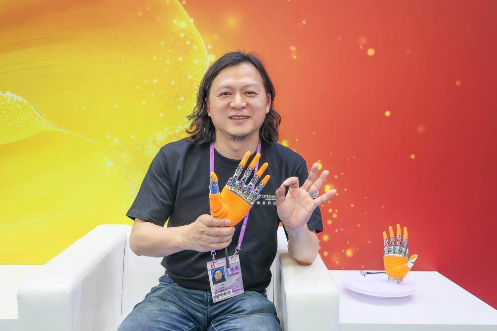 科技之“手”重“掌”人生，机器人“顶流”奔赴大湾区