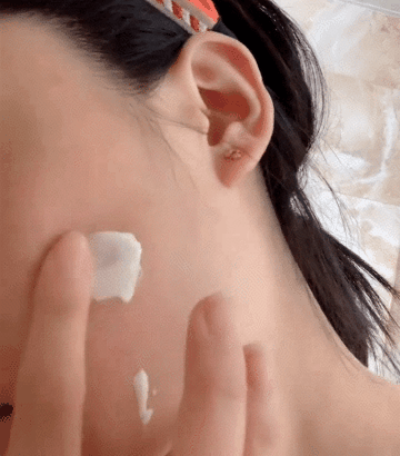 买一送一！兰蔻小黑瓶精华+小白管防晒，尖叫破价！保税仓直发~