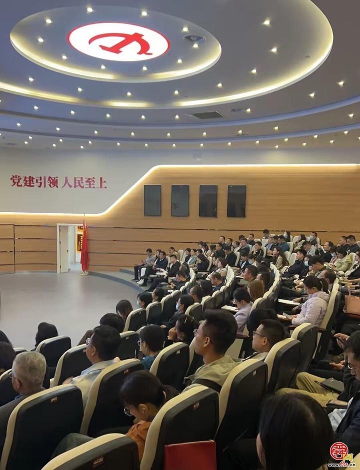 章丘区贸促会举办AI-DeepSeek专题讲座 赋能企业智能化转型升级