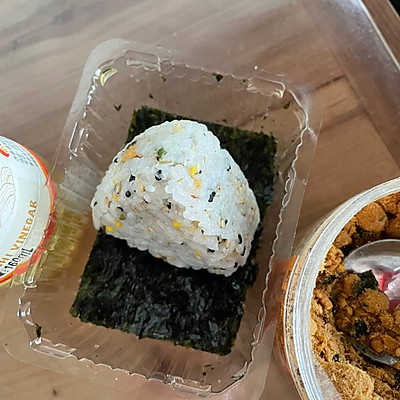 飯團(tuán)的做法圖解,飯團(tuán)的做法大全圖解法