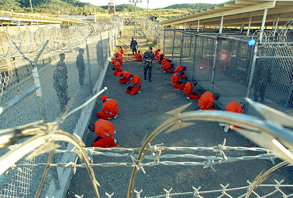 关塔那摩囚犯首次在美国法庭揭露CIA酷刑：越合作越受折磨