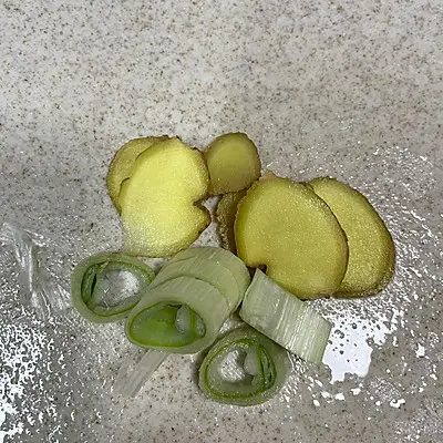 黄焖***米饭这么做，吃前一定备足饭