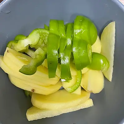 黄焖***米饭这么做，吃前一定备足饭