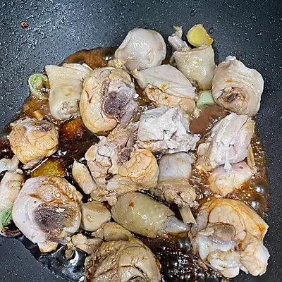 黄焖***米饭这么做，吃前一定备足饭