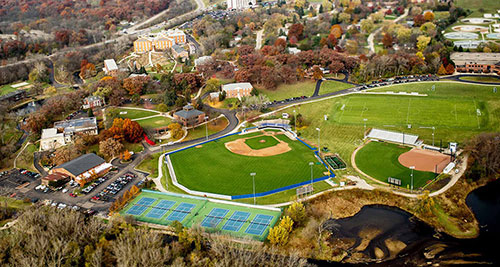 2022英国毕业生就业报告发布，红砖大学竟比牛剑还吃香