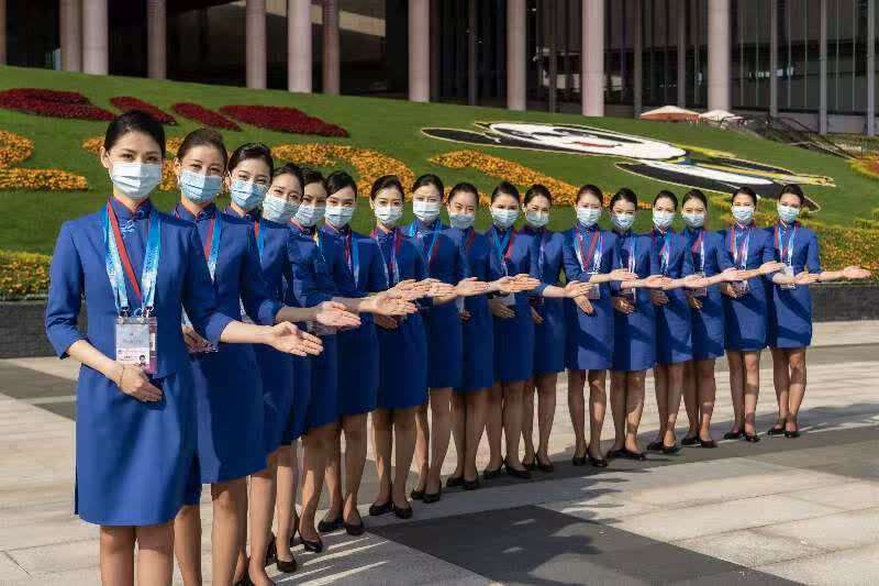70名空姐亮相进博会，将从事礼仪引导工作