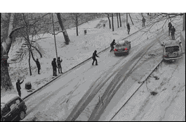 冰雪路面如何駕駛？學會這7個技巧，行車安全值拉滿！