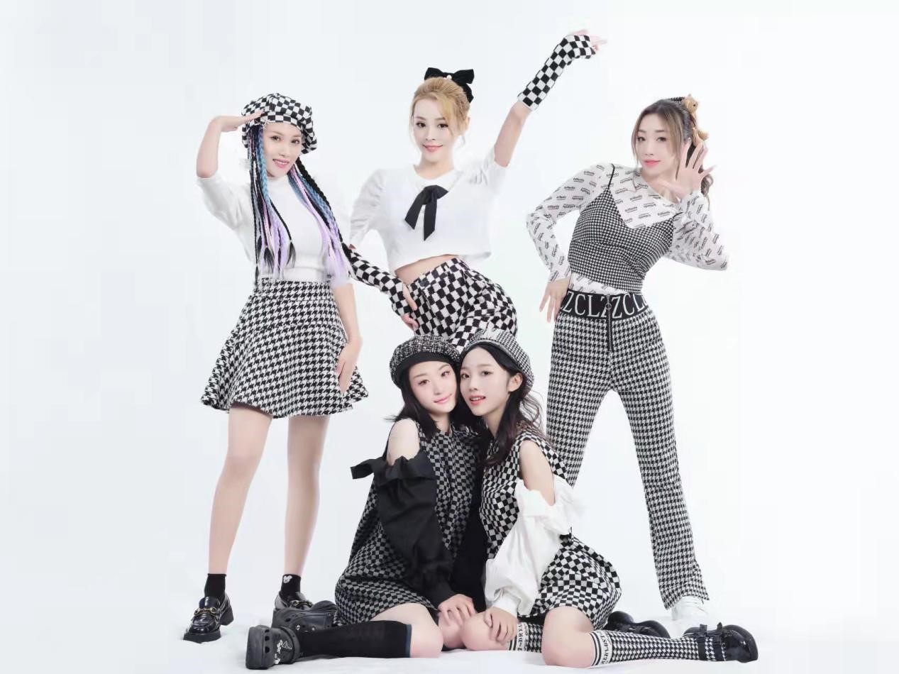 综艺带货节目“演星场”抖音开播：试播两个月观众忠诚度很高