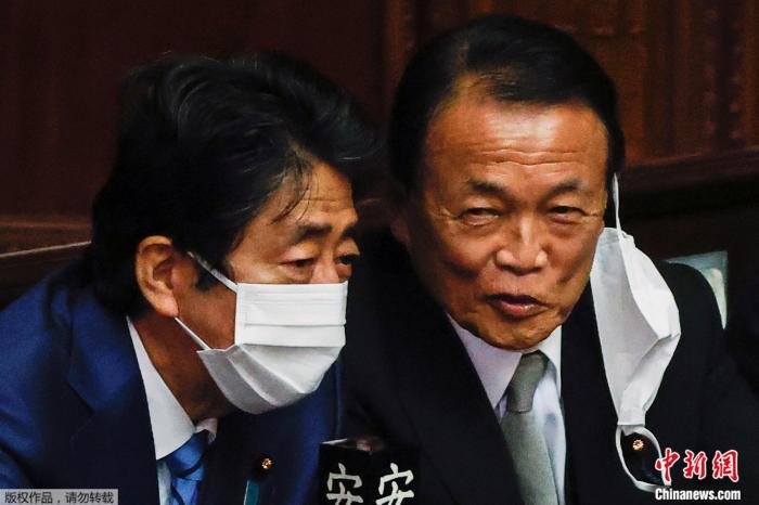 岸田当选日本第101任首相 背负安倍“负遗产”能走多远？