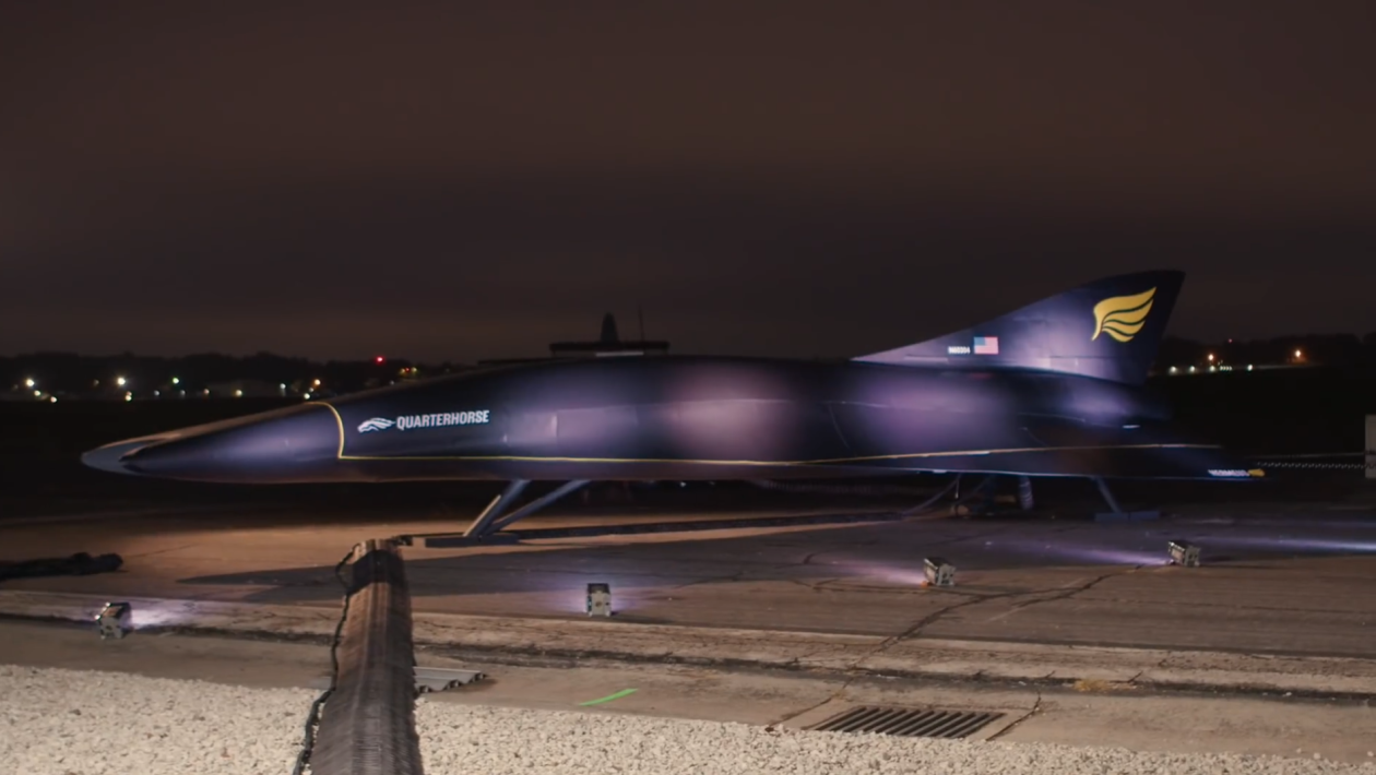 美新型高超音速飞机首次曝光 制造商现场演示发动机点火开加力