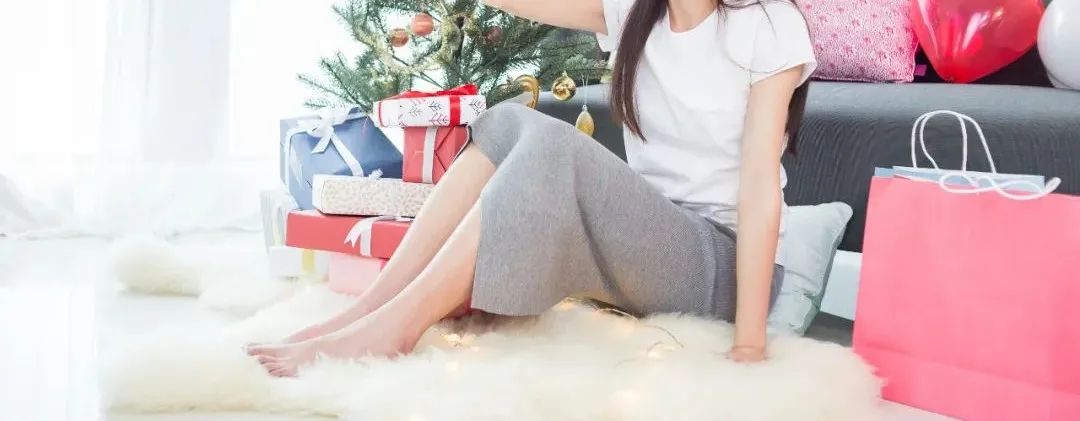 “我控制不住！”41岁全职妈妈每月狂买十几万，竟和女儿有关，医生：这是病