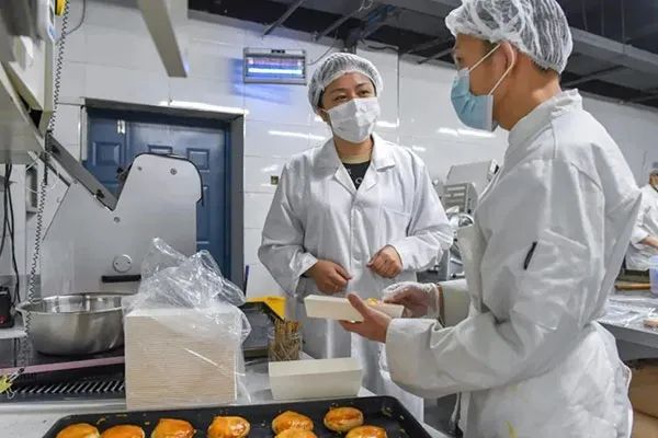 未来：中国将拥有“两个高考”，中职生突围，上职校如何改变命运？