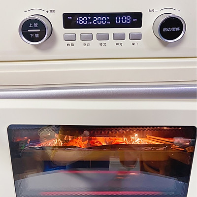 每次做这道烤奥尔良鸡翅，隔壁小孩都会来敲门