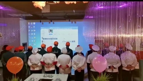 凡人故事｜创业十年，从小批发到大餐饮，生活的不易让他更懂得爱家爱国