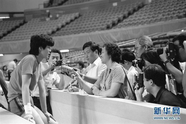 第九届世界女子排球赛(女排首夺世界冠军40周年，感动好像就在昨天)