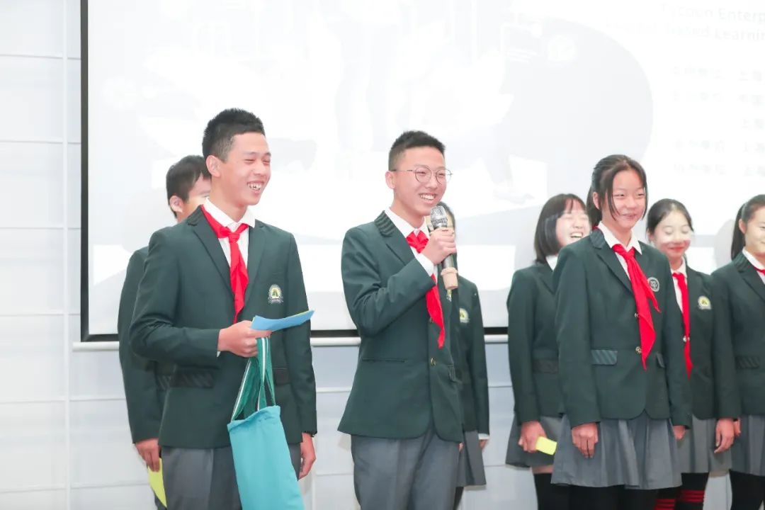 这些00后“校园企业家”，创业可是来真的