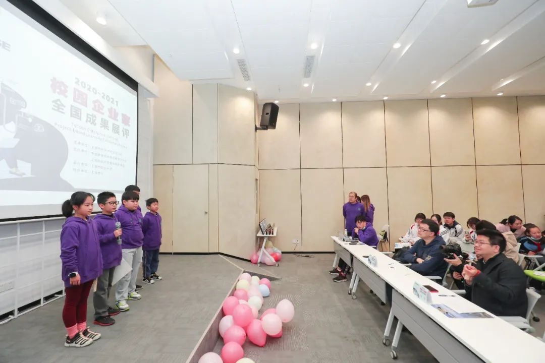 这些00后“校园企业家”，创业可是来真的