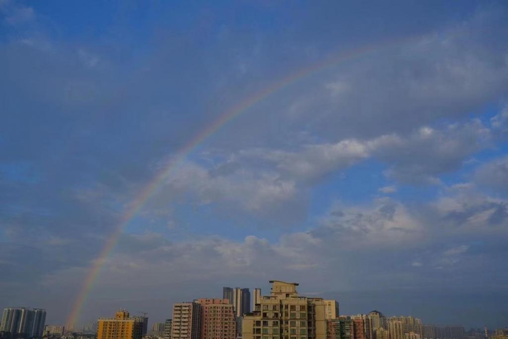 今日份小确幸！广州天空又现双彩虹