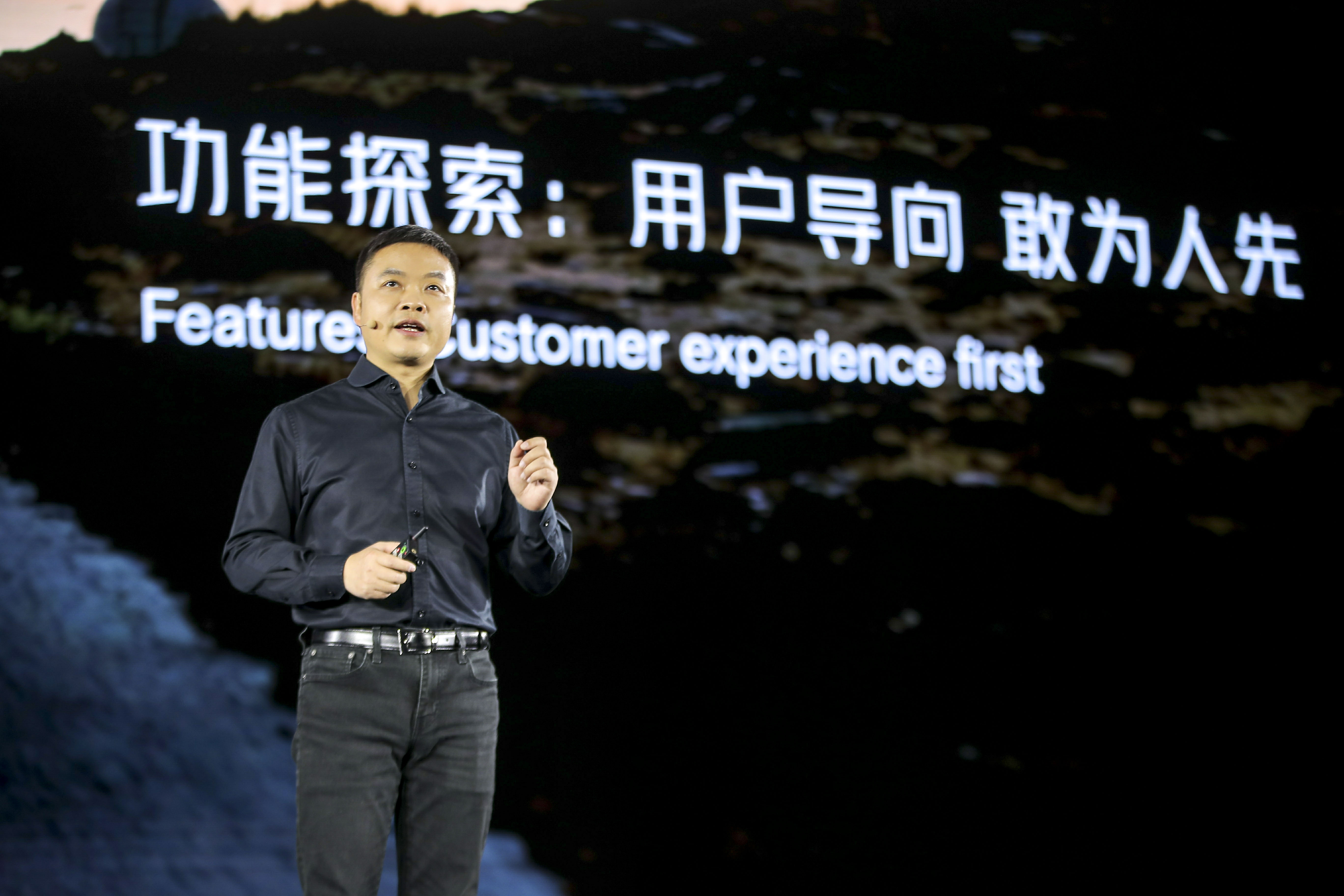 新視覺+新理念 品牌煥新后的小鵬要做“未來出行的探索者”