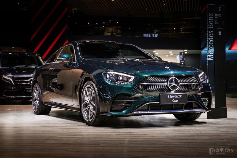 2021广州车展:新款奔驰e级轿跑车售52.48万起