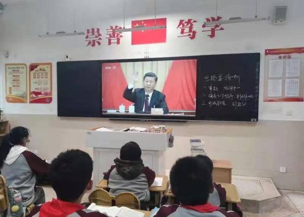 南通市崇川初級中學(xué)構(gòu)建適應(yīng)“雙減”的校園(圖2) 南通市崇川初級中學(xué)構(gòu)建適應(yīng)“雙減”的校園(圖2)