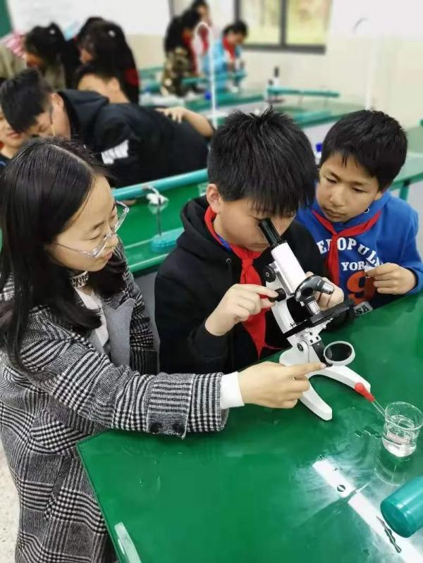 南通市崇川初級中學(xué)構(gòu)建適應(yīng)“雙減”的校園(圖3) 南通市崇川初級中學(xué)構(gòu)建適應(yīng)“雙減”的校園(圖3)