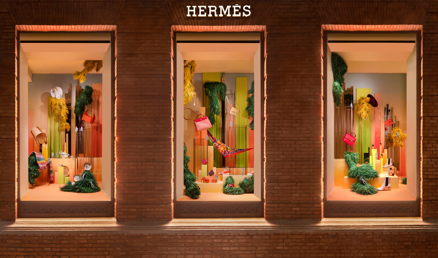 爱马仕冬季橱窗展现和谐共生之美星巴克藤原浩联名极简潮流丨是日美好