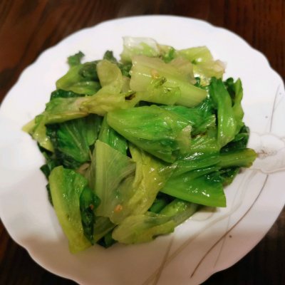 焖鸭子配什么食材最佳（巨好吃的紫苏焖鸭）