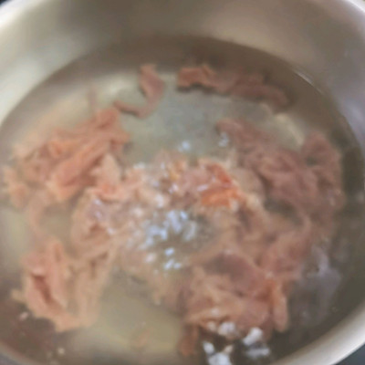 正宗水煮肉片的做法,正宗水煮肉片的做法和步驟視頻