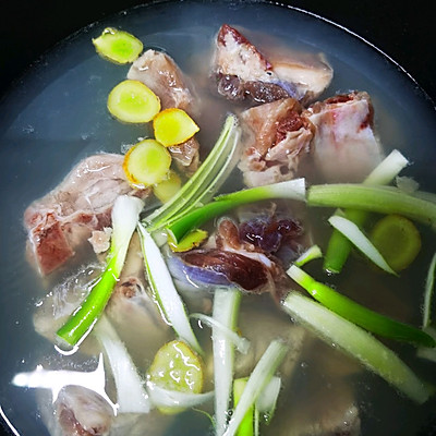 山藥排骨湯的做法,