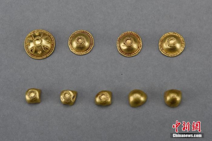 陕西战国秦墓发现金饰品 见证中西文化交流