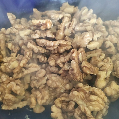 琥珀核桃仁的家常做法,琥珀核桃仁的家常做法步驟