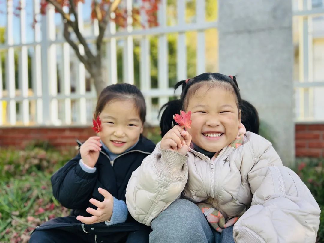 美哭了！临安这些校园深秋美景上线，谁是你眼中最美？