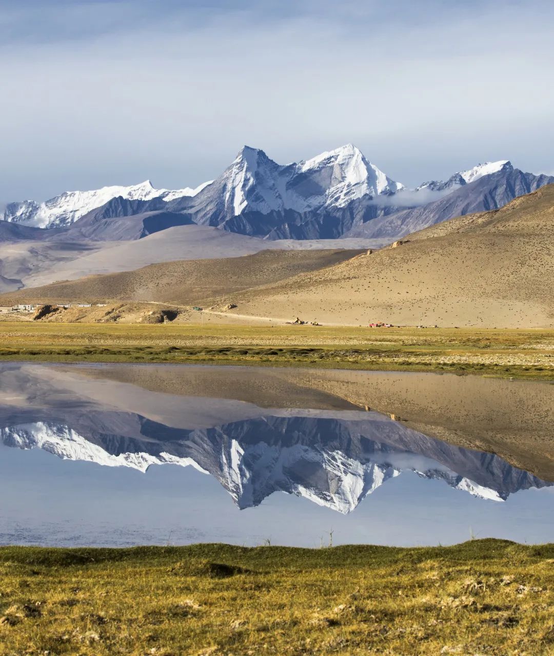 朝乾 / 编辑:养乐多蜿蜒于青藏高原南部的喜马拉雅山脉,西起克什米尔