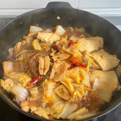 豬肉白菜燉粉條,豬肉白菜燉粉條的家常做法